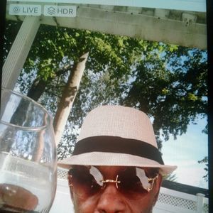 Meet your Posher, Gregory